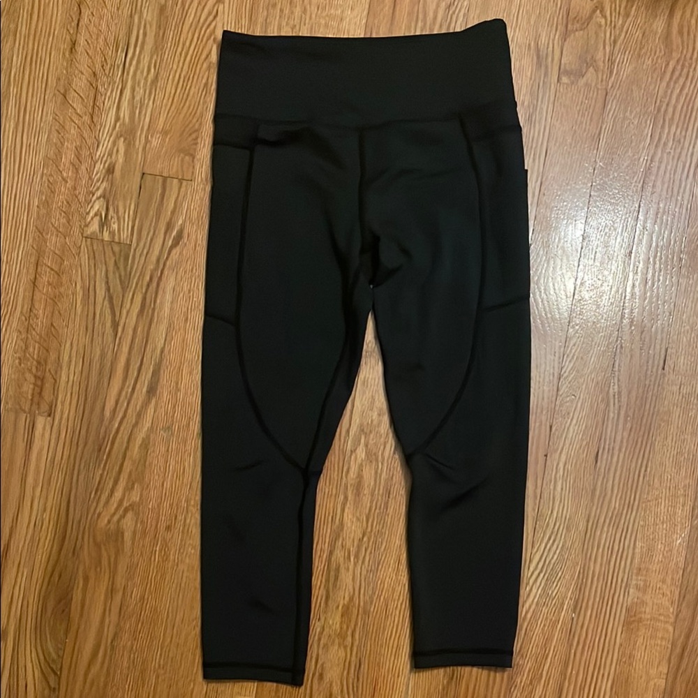 ZYIA Black LnT Capri Leggings w/ Pockets!